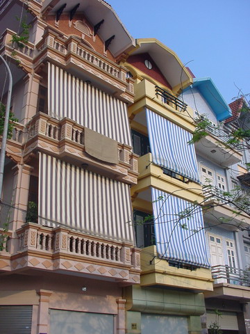 Quy trình lắp bạt che ban công chung cư tại Hà Nội 1