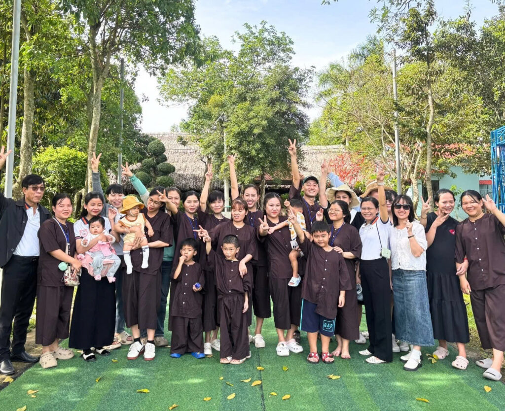 Khu du lịch đất thép farm