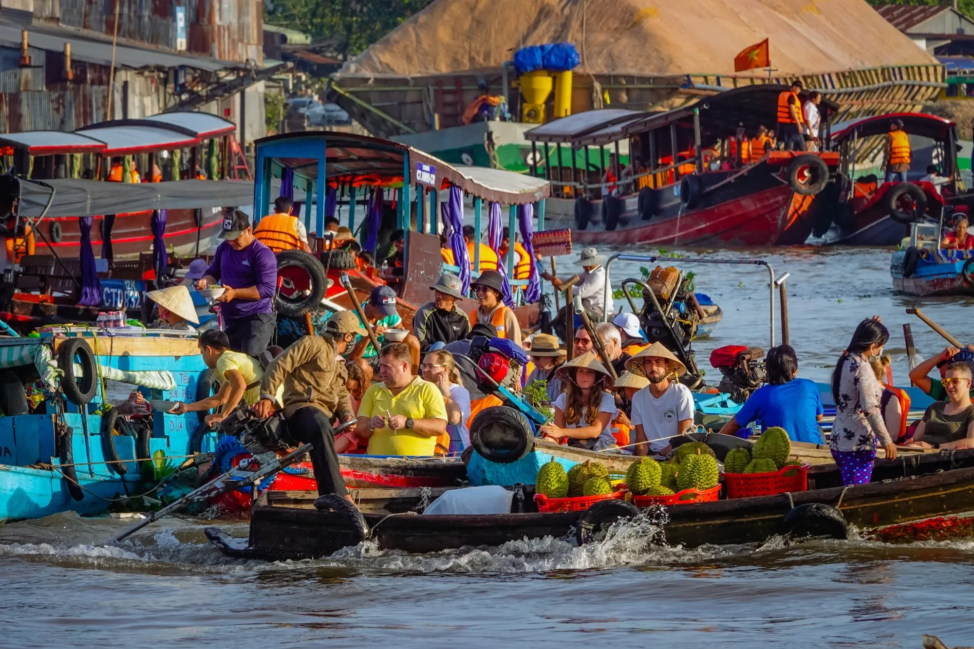 Chợ nổi cái răng
